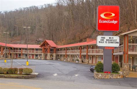 econo lodge cherokee nc.